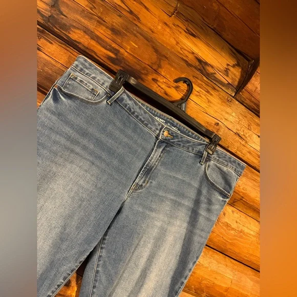 Old Navy size 22 mid rise kicker boot cut stretchy Jeans - Picture 2 of 4